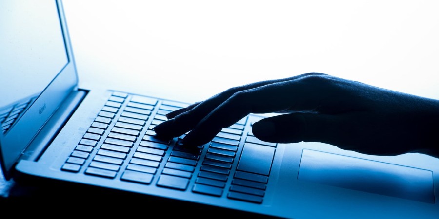 Researchers watched 100 hours of hackers hacking honeypot computers
